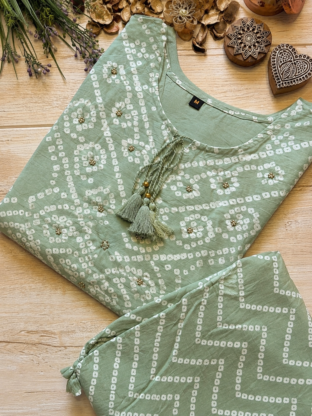 Ruhani Mint Bandhej Suit Set