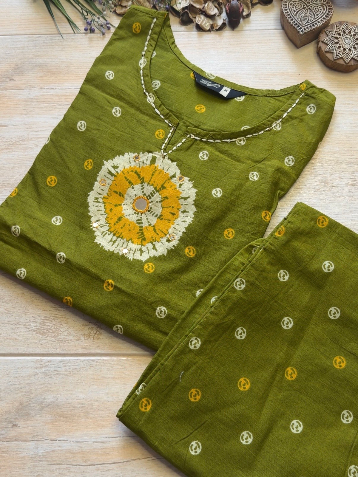 Heeya Olive Bandhani Suit Set