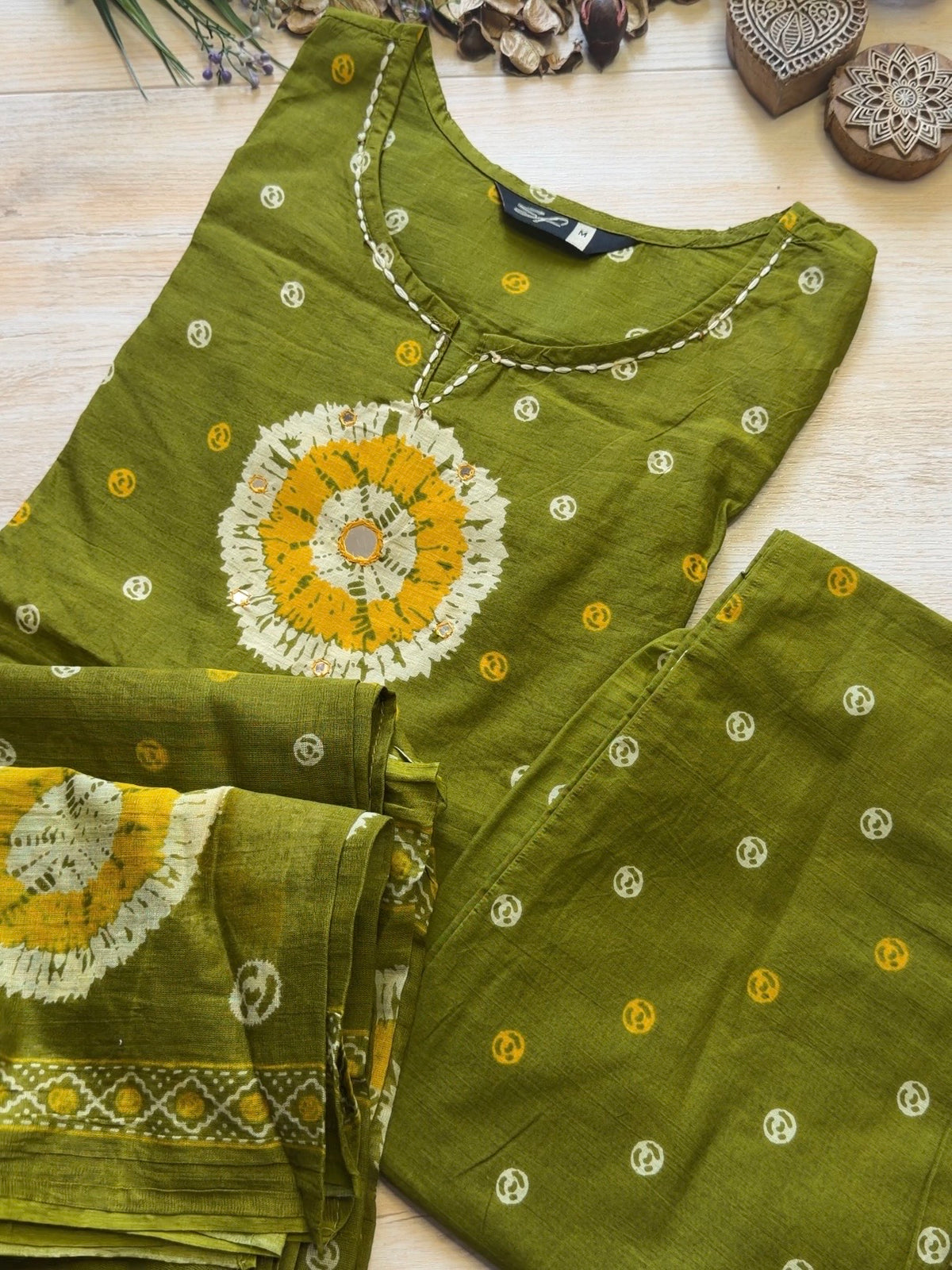 Heeya Olive Bandhani Suit Set
