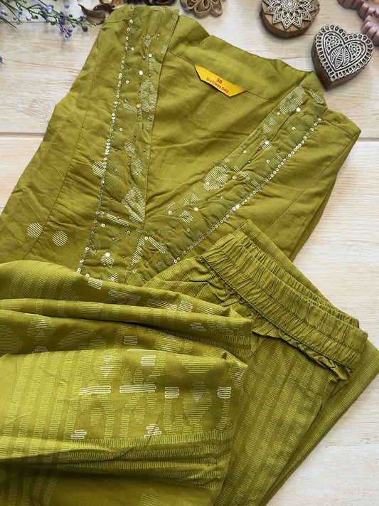 Hariyali Gori Suit Set