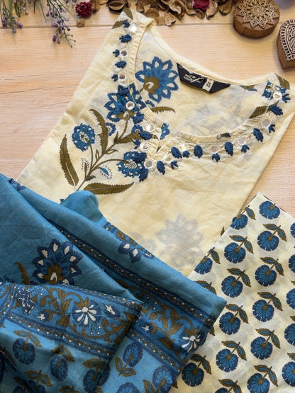 Neel Gulnaar Suit Set
