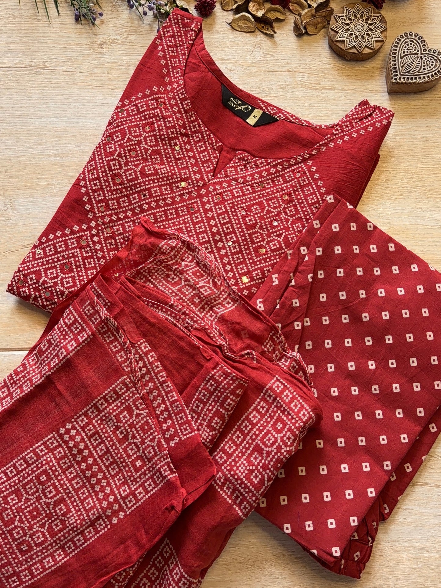 Suvarna Red Suit Set
