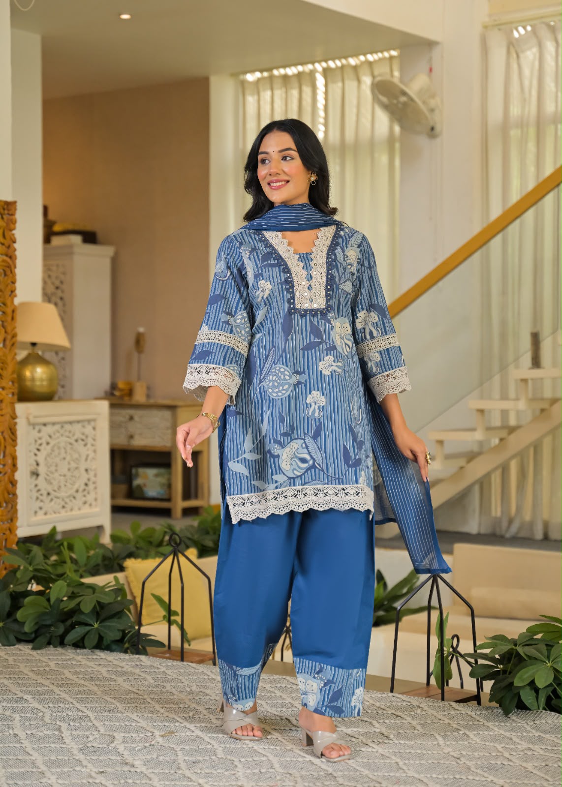 Neel Noor Suit Set